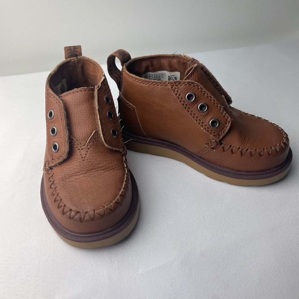 TOMS 10009216 Boys Chukka   Boots     - Size 7
